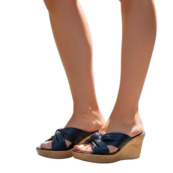 Onex Black Leather Ruched Knot Wedge Sandals Slides Size 8.5 Casual Career Style - Picture 1 of 10